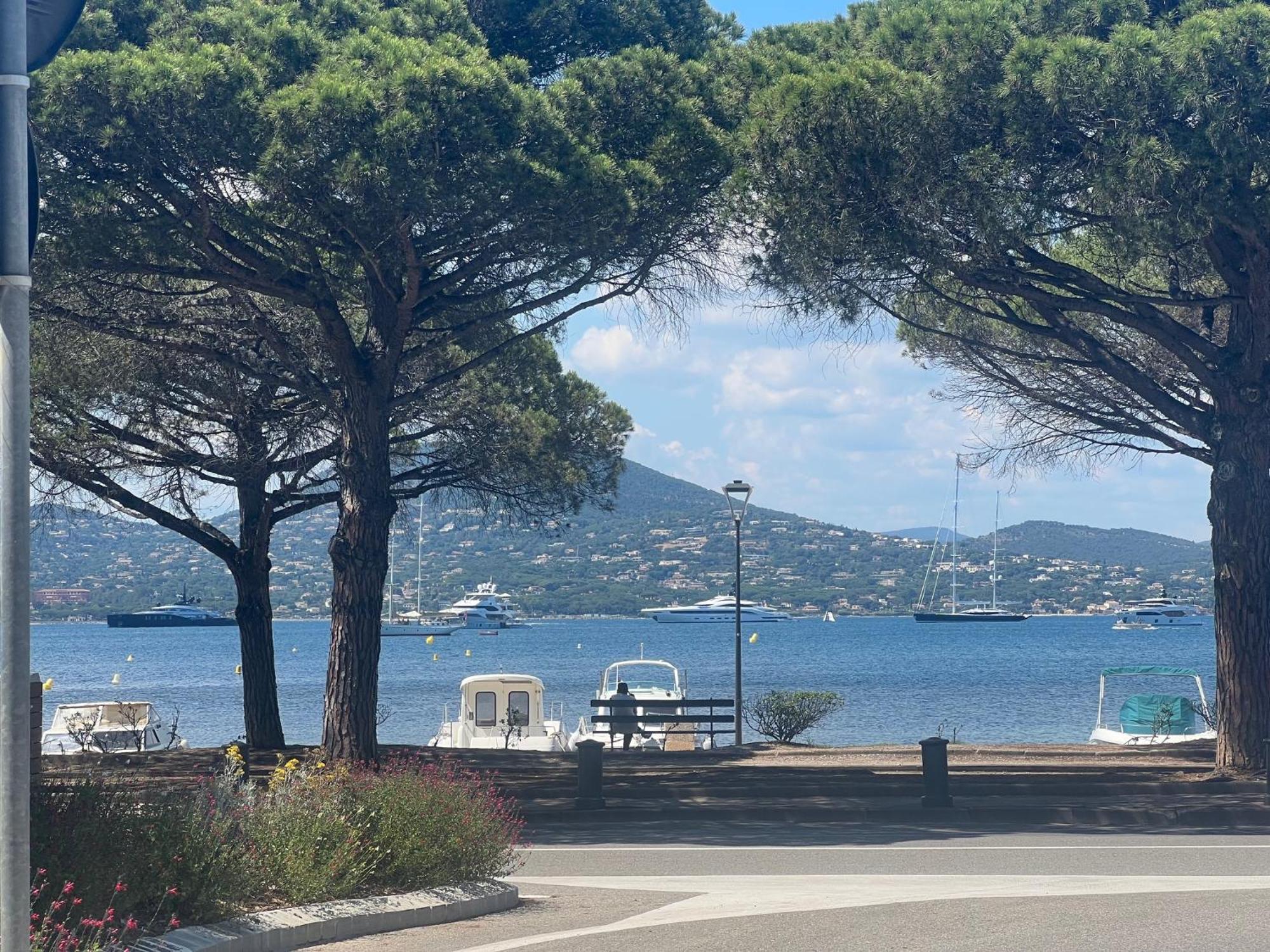 Superbe Appartement Avec Terrasse Jardin Et Parking Prive Saint-Tropez Exterior foto