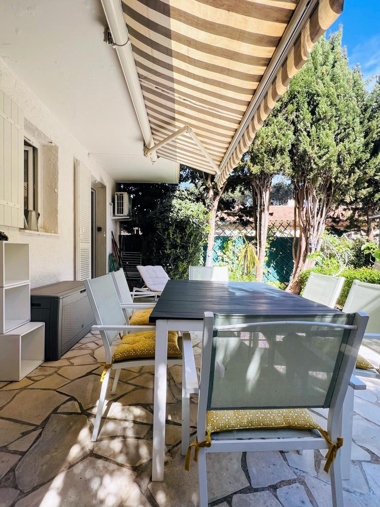 Superbe Appartement Avec Terrasse Jardin Et Parking Prive Saint-Tropez Exterior foto
