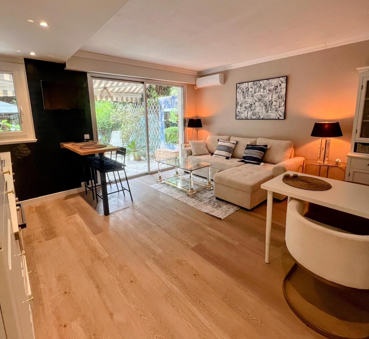 Superbe Appartement Avec Terrasse Jardin Et Parking Prive Saint-Tropez Exterior foto